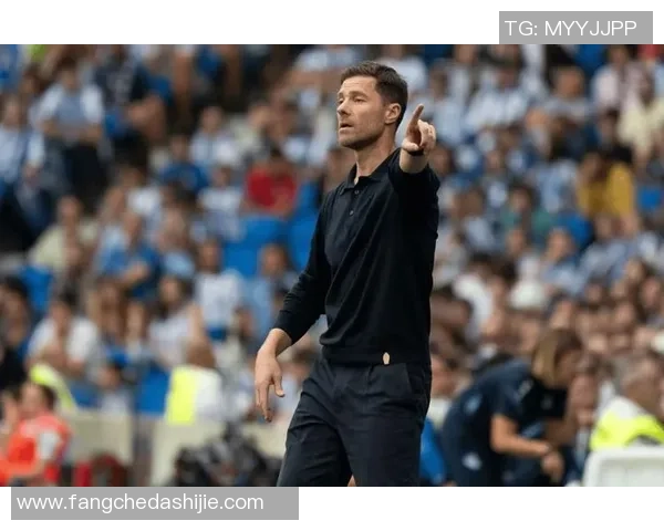 足球场上最高的球星是谁他的身高优势如何影响比赛表现与球队战术 足球场上最高的球星是谁他的身高优势如何影响比赛表现与球队战术