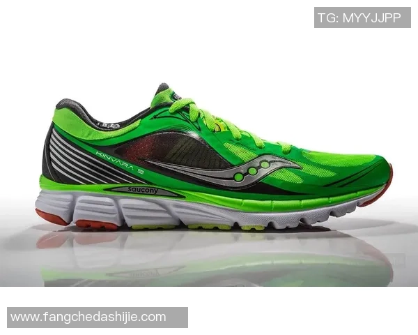 聚焦球鞋与绿茵巨星专属定制演绎速度力量与荣耀故事